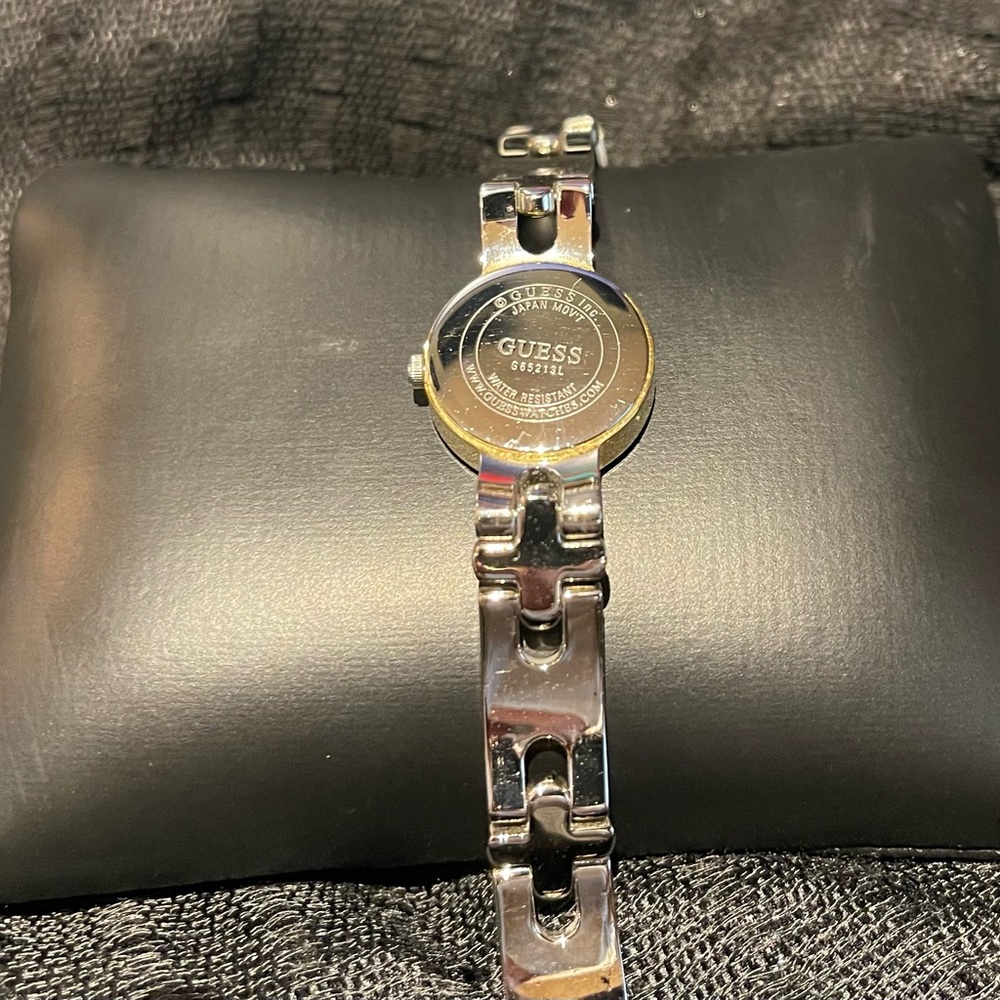 GUESS Watch - Picture 2 of 4